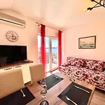 In 42430 Apartment Dramalj