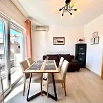 Apartment In 42430