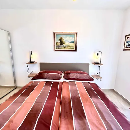 Διαμέρισμα In 42430 Dramalj