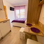 In 42430 * דראמליי