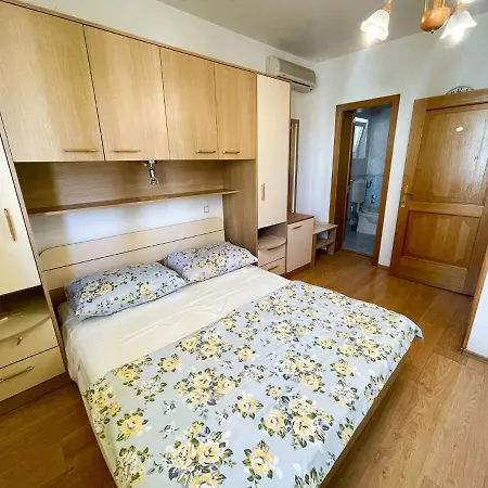 In 42430 Apartment